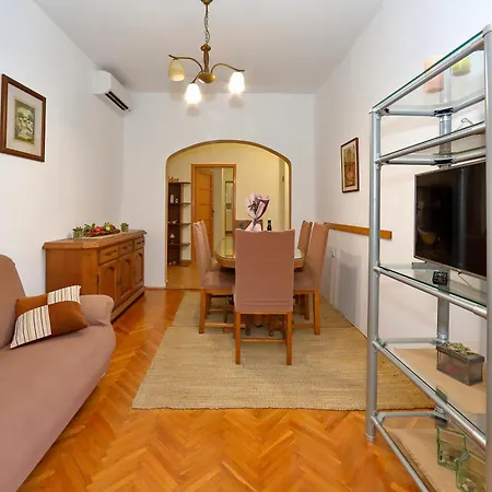 Zara & Duje Apartman *
