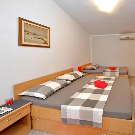 Zara & Duje Apartman Bibinje