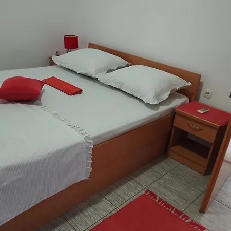 Zara & Duje Apartment Bibinje